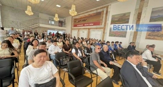 ️Элиста и Пресненский округ Москвы подписали соглашение о сотрудничестве.