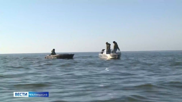 В Лаганском районе решён вопрос обеспечения рыбаков топливом для осенней путины