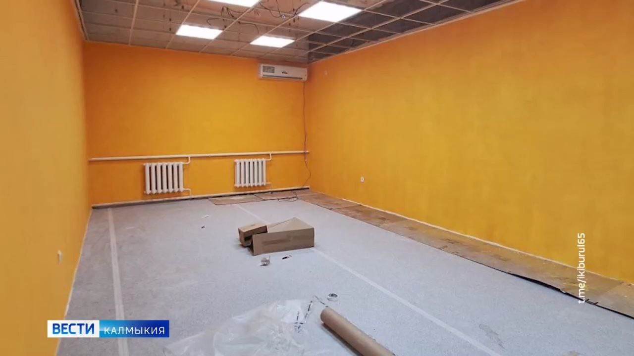 Подходит к завершению ремонт библиотеки в поселке Ики-Бурул.