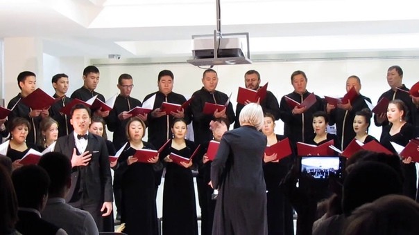 В этом году государственный хор Калмыкии имени Анатолия Цебекова отмечает 30-летие