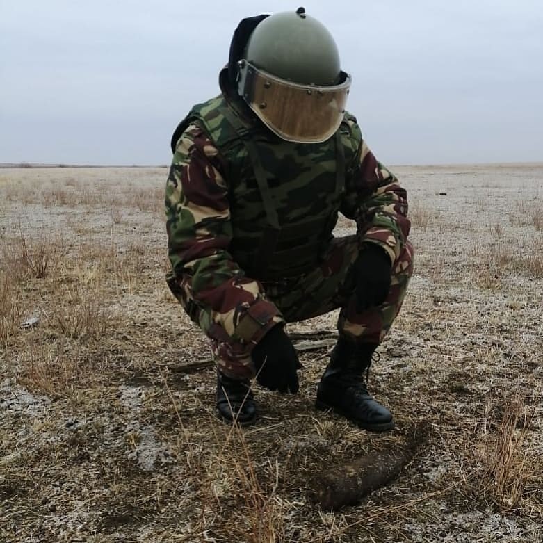 В Малодербетовском районе обезвредили боеприпас времен Великой Отечественной войны