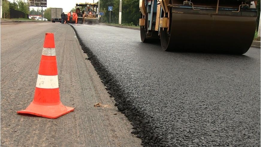«Безопасные и качественные автодороги». В Элисте продолжается ремонт и строительство объектов улично-дорожной сети