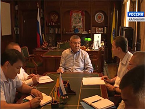 Алексей Орлов провел рабочее совещание с кабинетом министров региона