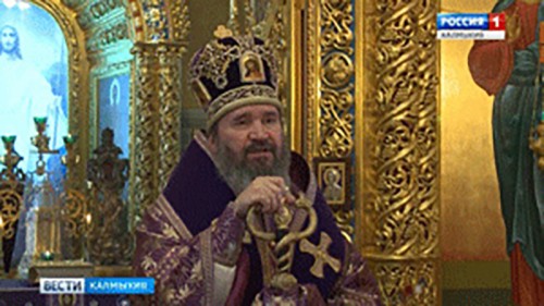 В Элисту доставили православную реликвию – сорочку убиенного царевича Алексея