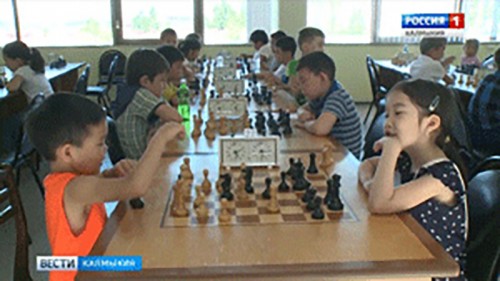 В Элисте проходит шахматный фестиваль
