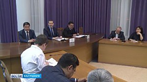 Бадма Салаев обозначил позиции ВУЗа по ключевым показателям