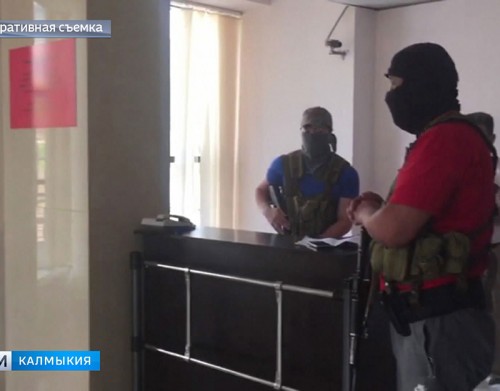 В Элисте прошли тактико-специальные учения