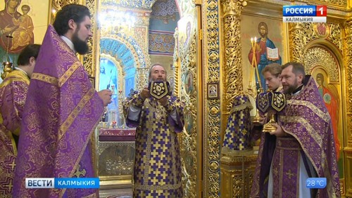 В Казанском кафедральном соборе отметили «Медовый спас»
