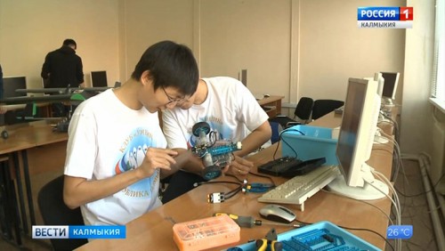 В Элисте открылся фестиваль по робототехнике и информационным технологиям