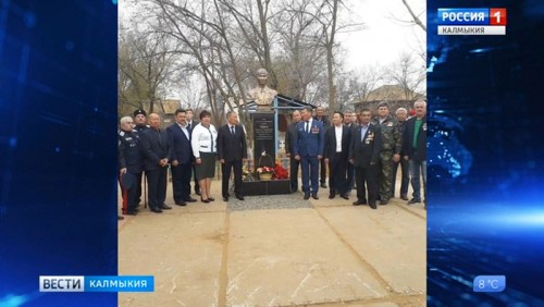 В Астраханской области открыли памятник Герою России Николаю Баирову