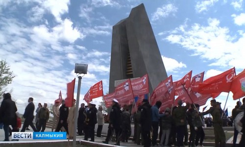 В Элисте обсудили план подготовки празднования 75-летия Победы