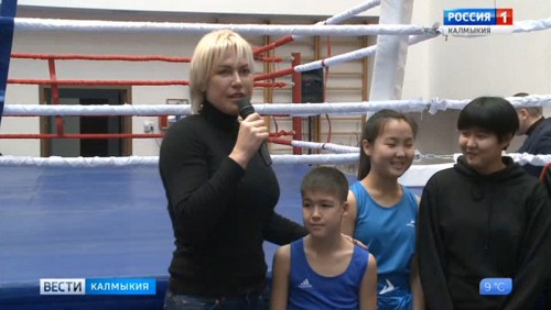 Наталья Рагозина посетила Чемпионат республики по боксу