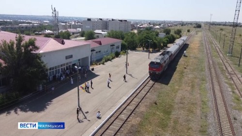 Уже в ближайшее воскресенье жители Калмыкии смогут отправиться на черноморское побережье поездом