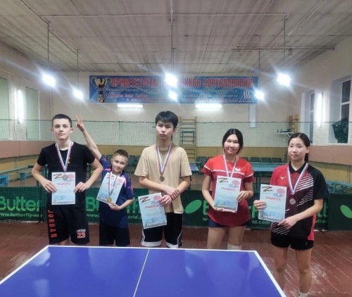 Воспитанники республиканской спортшколы завоевали медали в открытом турнире по настольному теннису в Ставропольском крае