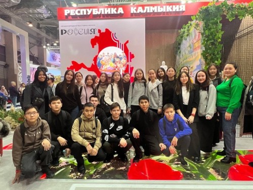 Ученики из Яшкульского района отправились на выставку-форум «Россия»