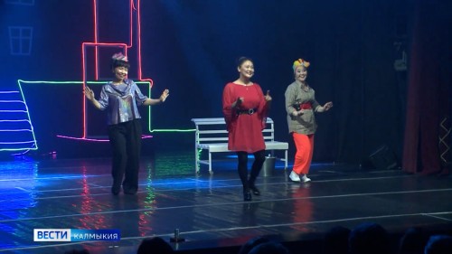 Сегодня вечером в Национальном драматическом театре им. Б. Басангова состоится второй показ театрально-музыкального шоу «Дурн и точка».