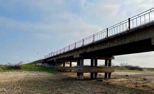 В этом году в Калмыкии обновят более 11 мостов и путепроводов. Четыре расположены на региональных трассах
