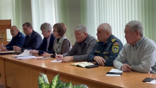 В Калмыкии, в Лагани, состоялось межведомственное заседание, посвященное предстоящей весенней путине. Период путины установлен с 15 февраля по 20 мая