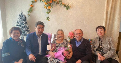 В Сарпинском районе Калмыкии прошло вручение юбилейных медалей «80 лет Победы в Великой Отечественной войне 1941–1945 гг.».