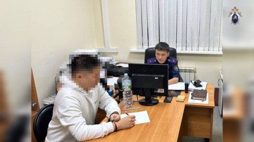 В Элисте возбуждено уголовное дело по факту получения взятки в особо крупном размере.
