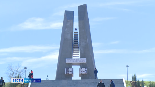 Митинг в Хулхуте: память о подвиге 28-й армии к 80-летию Победы