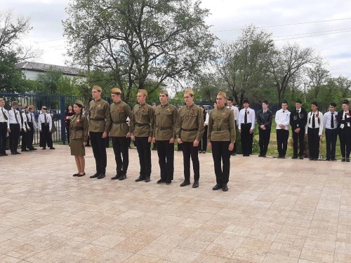 Смотры строя и песни в школах Калмыкии