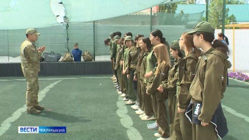 В лагере «Джангар» продолжается смена «Время юных героев».