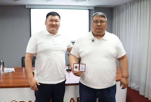 В конференц-зале "Ойрат-Арены" состоялось важное совещание, посвящённое развитию физической культуры и спорта в Республике Калмыкия.