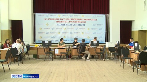 Сегодня в стране завершается прием документов на основные конкурсные места.