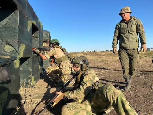 В Калмыкии более 100 человек приступили к обучению по формированию территориальной обороны.