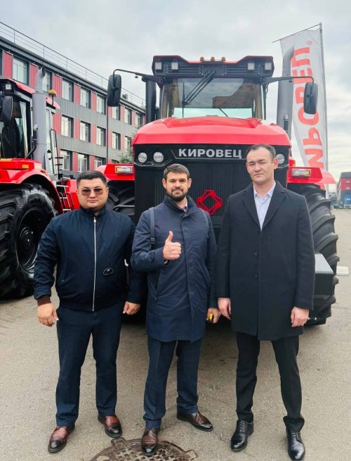 Борис Хачиров совместно с министром сельского хозяйства республики Тимуром Гаваевым провели рабочий визит на Петербургский тракторный завод — одного из ключевых производителей сельскохозяйственной техники в России.