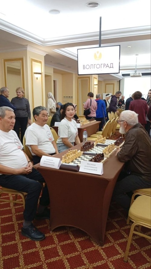 Калмыцкие шахматисты завоевали серебро на межрегиональном фестивале ВОИ по быстрым шахматам.