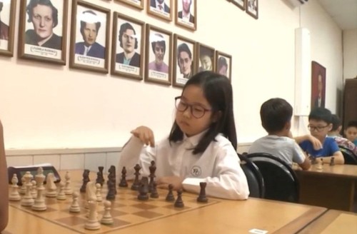 Эльзята и Герензел Левгеевы — участницы первенства Азии по классическим шахматам среди школьников.