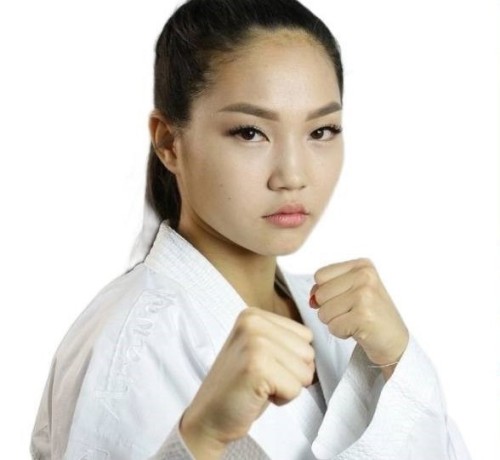 Каратистка из Калмыкии Алтана Басангова вновь на пьедестале почёта.