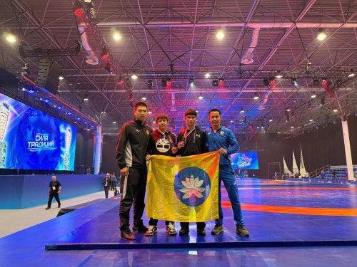 Убуш Кокшаев и Алдар Бадмаев — призёры Международного турнира по греко-римской борьбе.