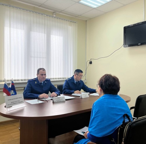 Жители калмыцкой столицы обратились к прокурору региона за защитой своих прав