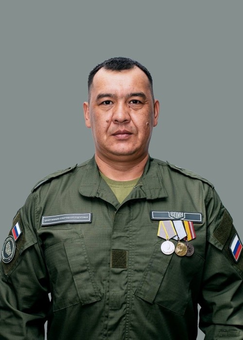 Участник кадровой программы «Герои 08», первый заместитель атамана и ветеран СВО Мингиян Нахошкин стал членом Общественной палаты Республики Калмыкия.