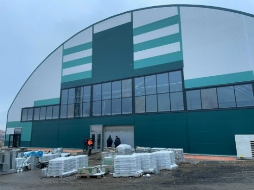 Александр Мишаков проверил ход работ на площадке нового физкультурно-оздоровительного комплекса в Элисте.