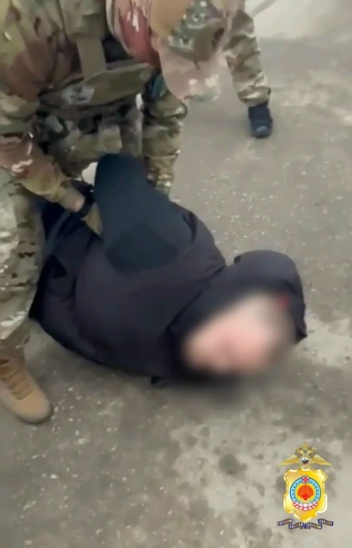 ️В Самаре задержан организатор мошеннических схем, нанёсший ущерб жителям Калмыкии на 4,2 млн рублей.