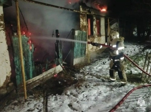 Пожар в нежилом доме в селе Красинское Лаганского района потушен.