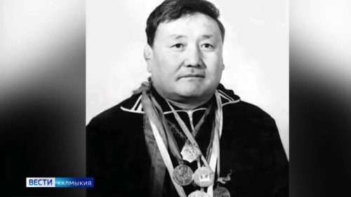 Сегодня к 90-летию легендарного борца Тула Балдашинова в Нацмузее им. Н.Н. Пальмова откроется выставка.