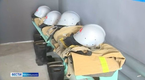 За прошедшие выходные на территории Республики Калмыкия зарегистрировано 8 пожаров.