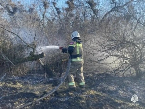 Пожар в Лаганском районе потушен
