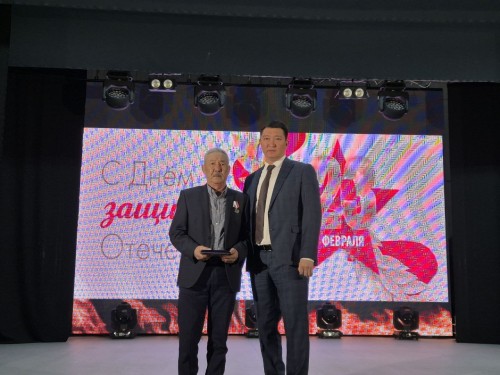 В Юстинском районе состоялось торжественное мероприятие, посвящённое памяти воинов, погибших при исполнении воинского долга.