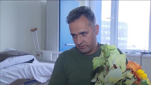 Владимир Путин наградил орденом Мужества оператора ВГТРК Сергея Солдатова.