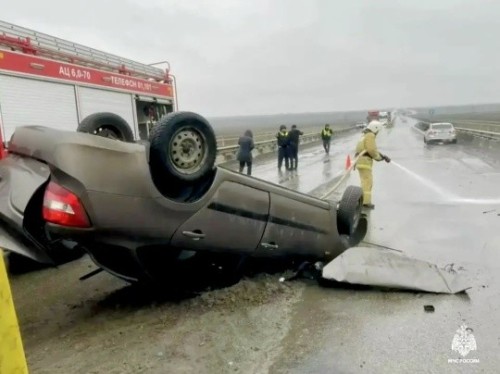 ️В Сарпинском районе устранили последствия ДТП.