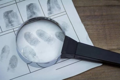 ️В Элисте задержали местную жительницу за кражу продуктов из супермаркета.