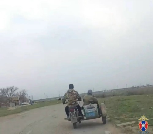 В Черноземельском районе задержали 17-летнего мотоциклиста без прав.