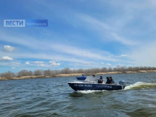 В посёлке Цаган-Аман проходит рейд рыбоохраны по поиску браконьерских сетей.