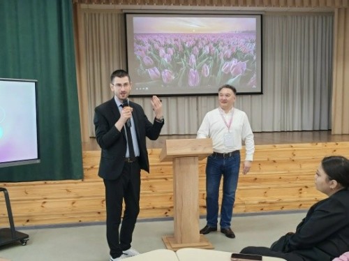 В Элисте проходит II Межрегиональный форум молодых педагогов «Вместе к успеху!».